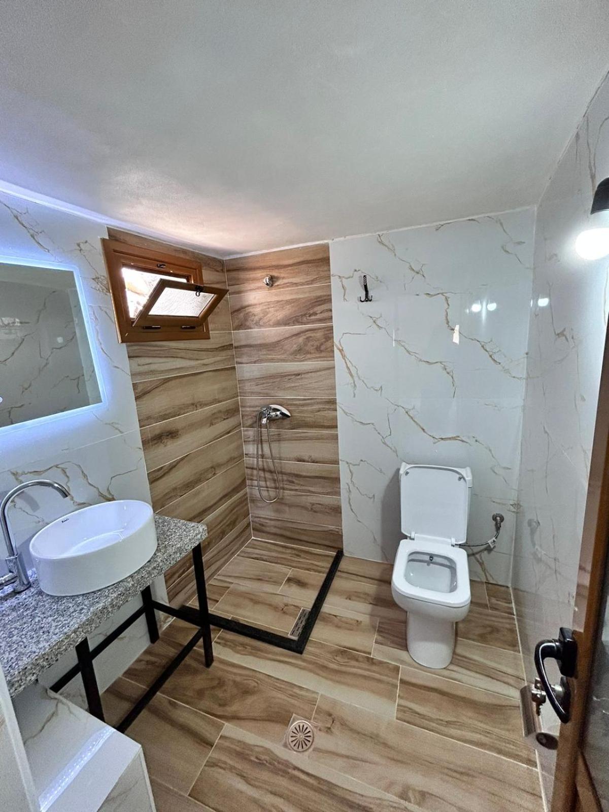 Green Villa Sarandë Exterior foto